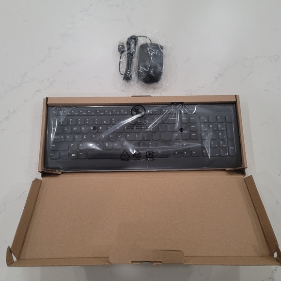 Lenovo Calliope USB Keyboard & Mouse - Picture 1 of 8